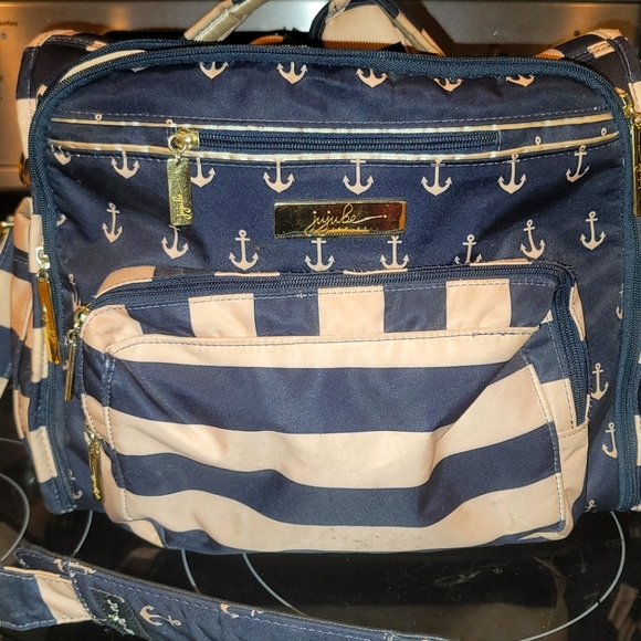 JuJuBe Multi-Functional Convertible Diaper